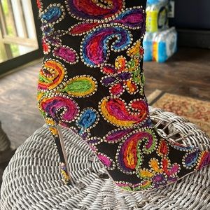 Beautiful floral embroidered booties.